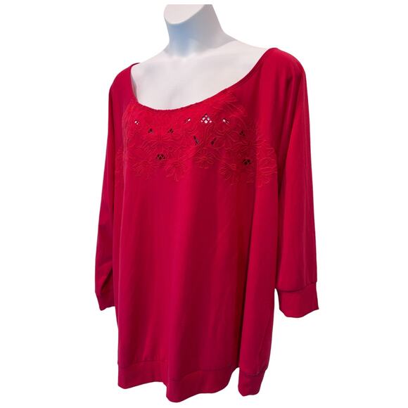 Torrid Top Wmns Plus Size 4 Dark Pink Off Shoulder Sweatshirt Floral Cutouts NEW - Picture 2 of 13